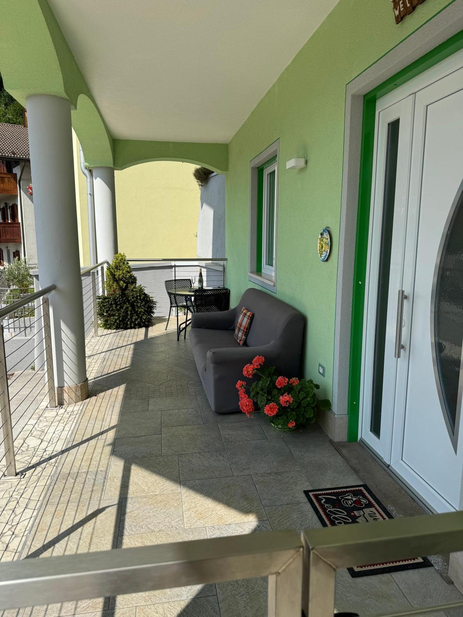 Villa Zoe - Suite Con Sauna Margone  Exterior foto
